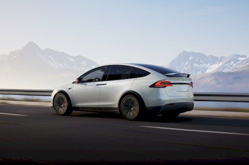 Tesla Model X gets New Interior and Exterior Update